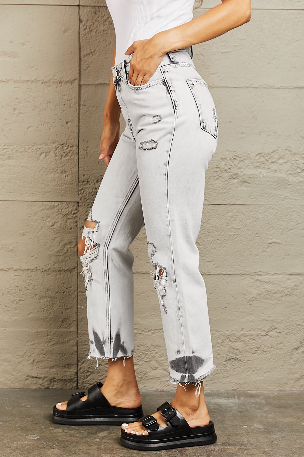 BAYEAS Acid Wash Accent Cropped Mom Jeans - AllIn Computer