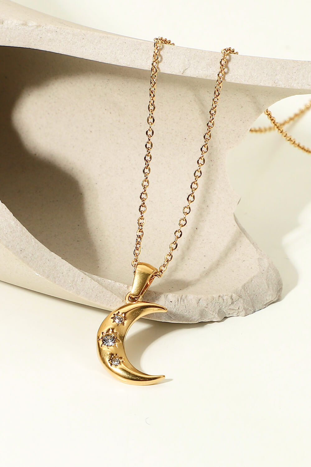 18K Gold Plated Inlaid Zircon Moon Pendant Necklace - AllIn Computer