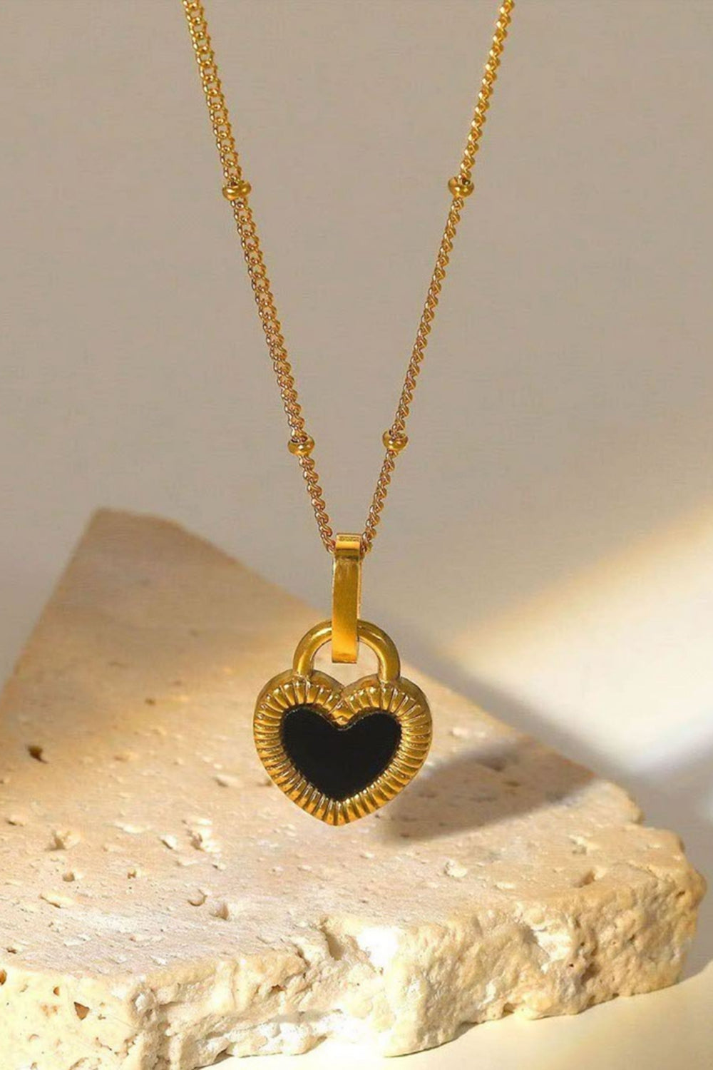 Contrast Heart Pendant Necklace - AllIn Computer