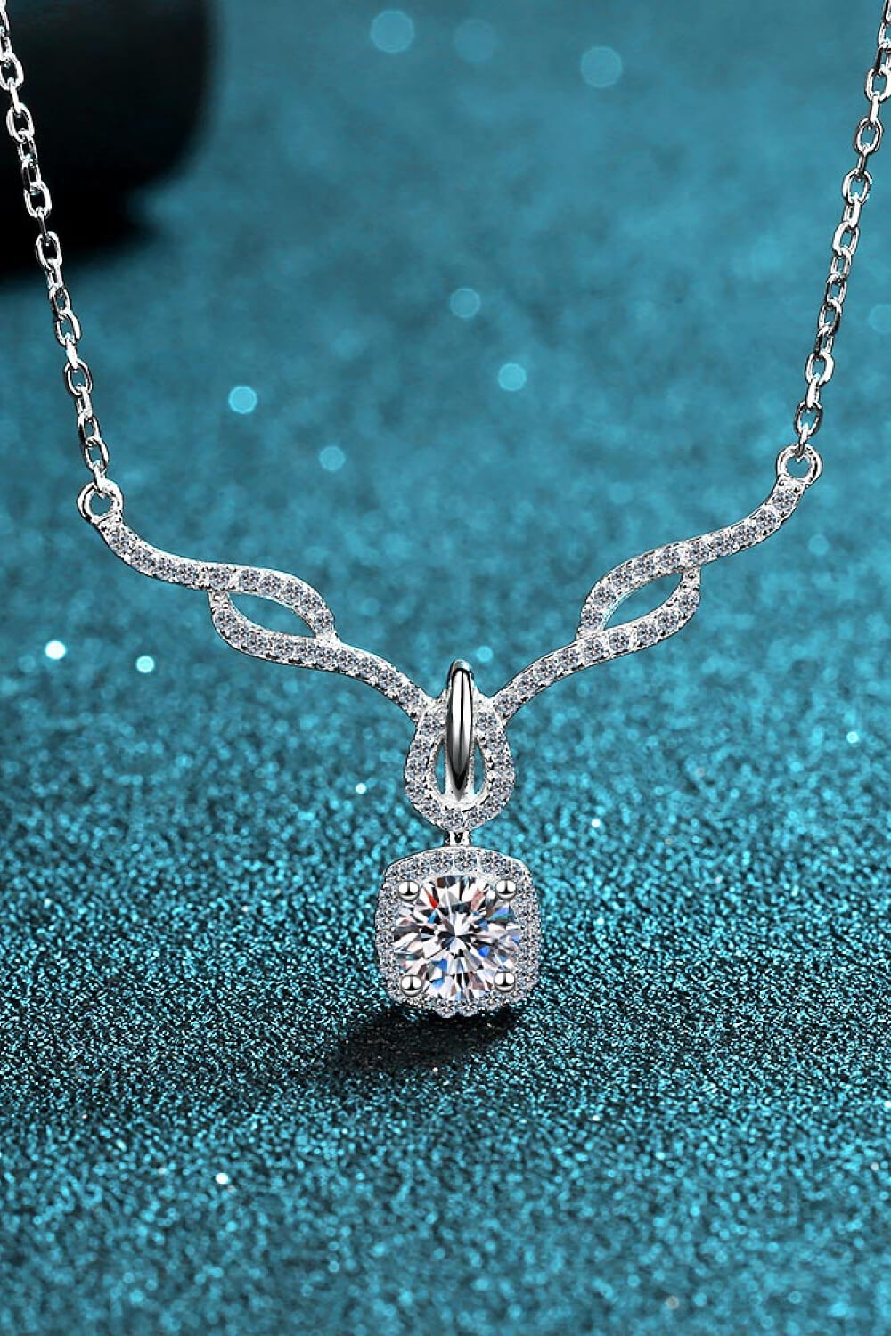 Right On Trend Moissanite Pendant Necklace - AllIn Computer