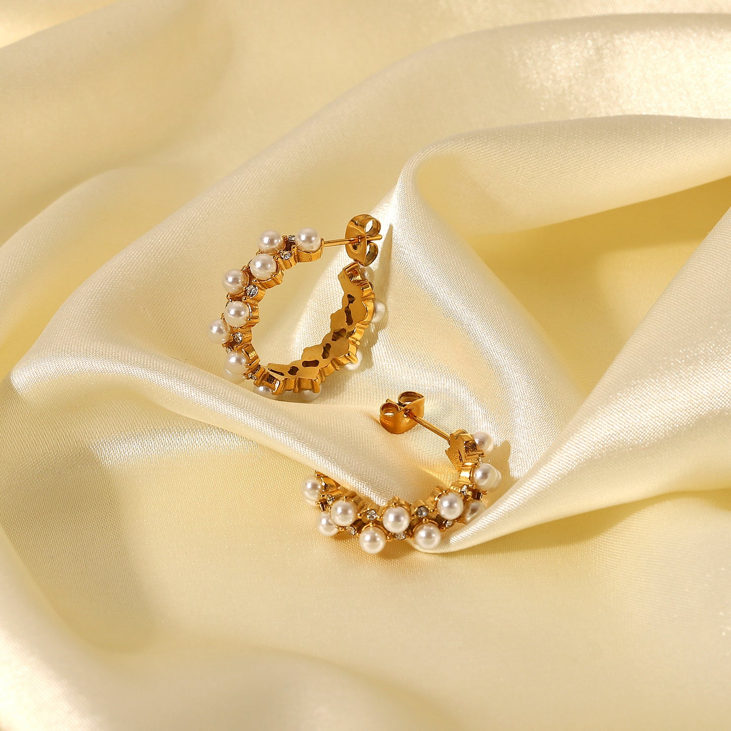 Pearl Rhinestone C-Hoop Earrings - AllIn Computer