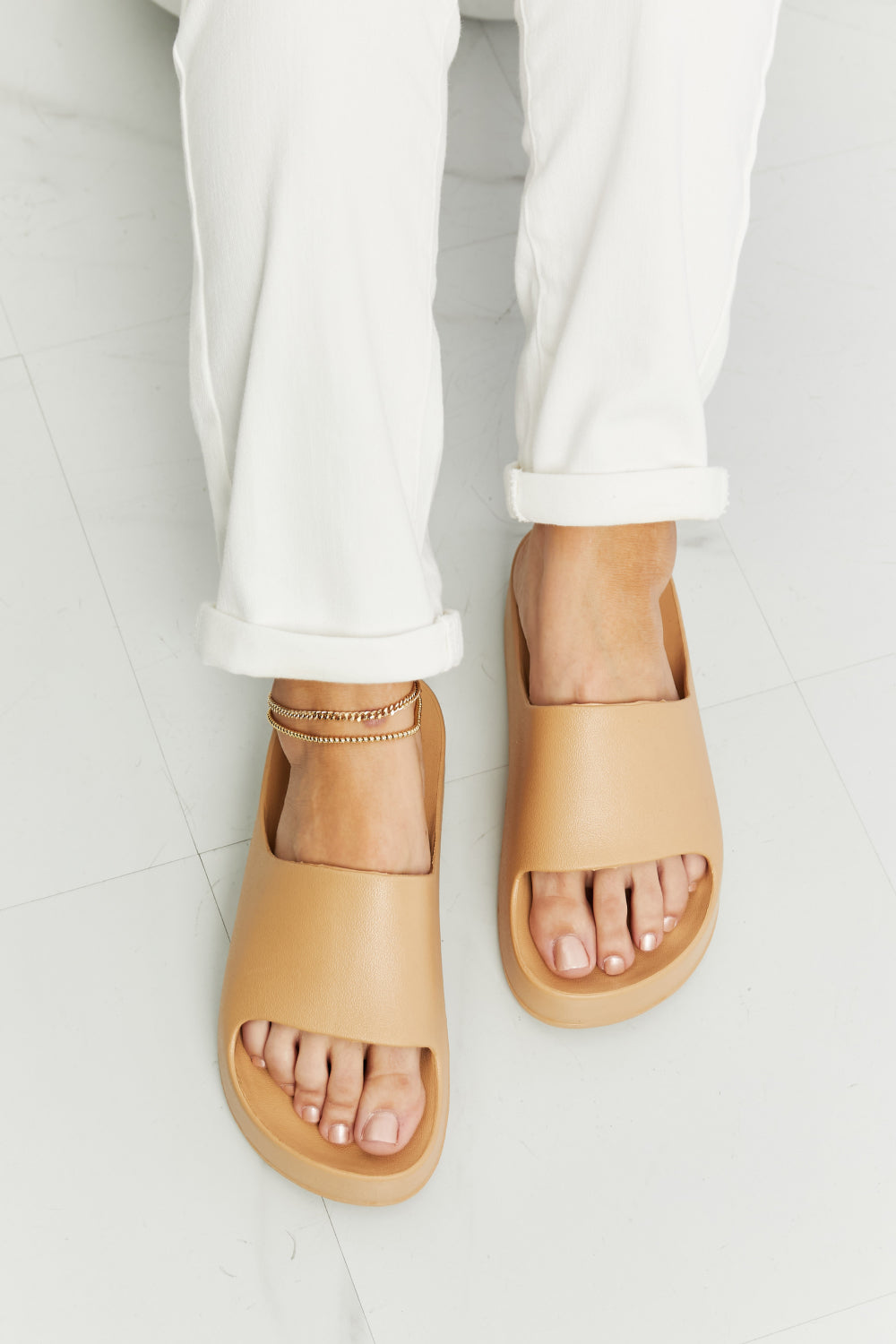 WILD DIVA Summer Feels Platform Slides - AllIn Computer