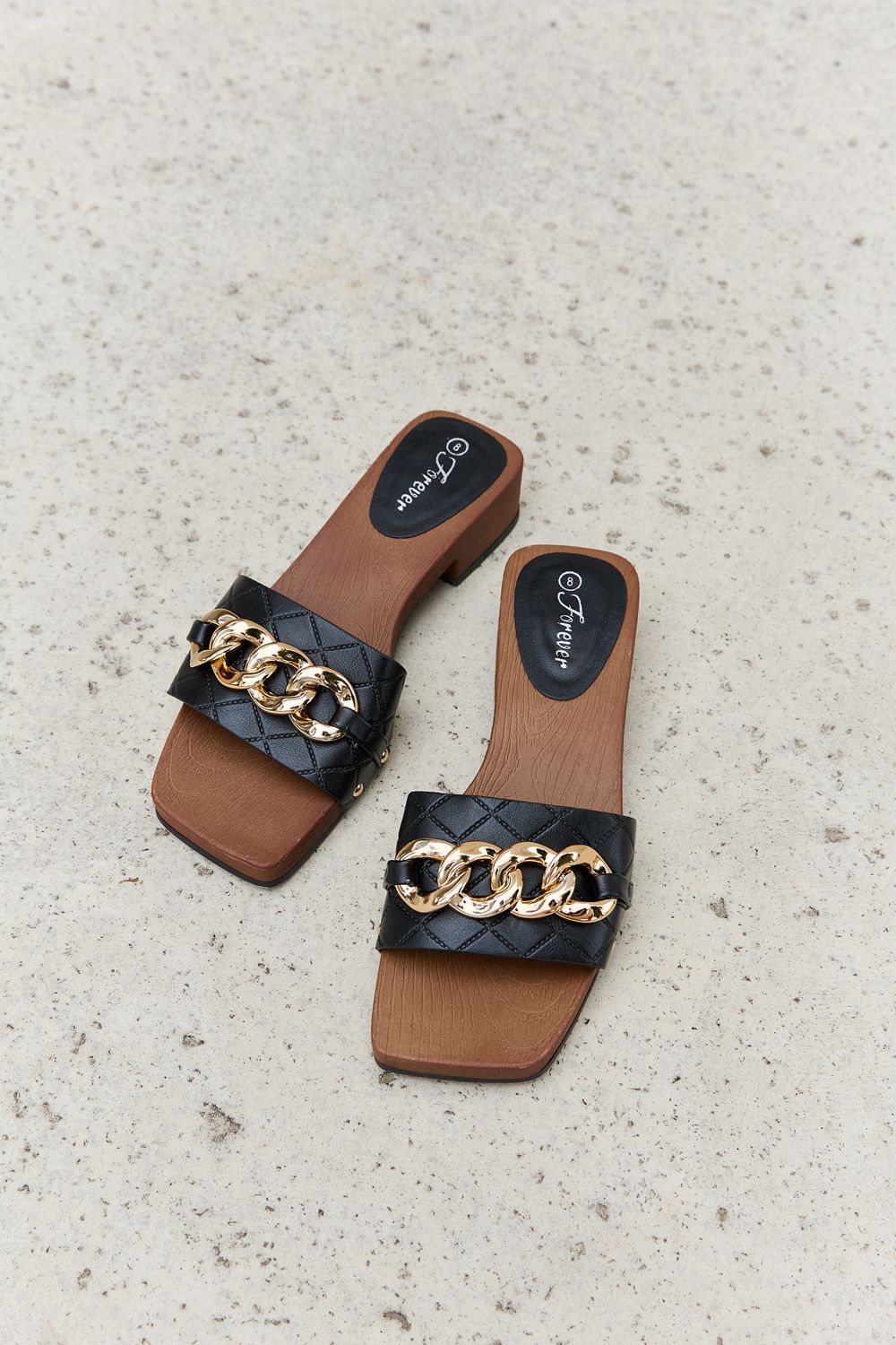 Forever Link Square Toe Chain Detail Clog Sandals in Black - AllIn Computer