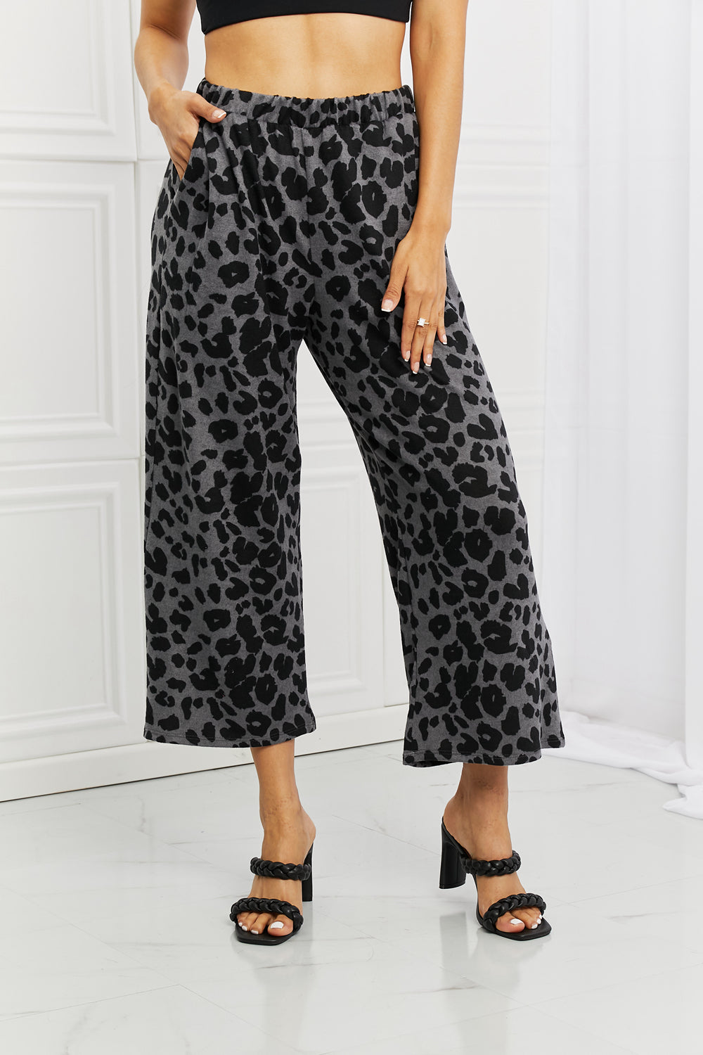 BOMBOM Stay Cozy Pattern Wide Leg Pants - AllIn Computer