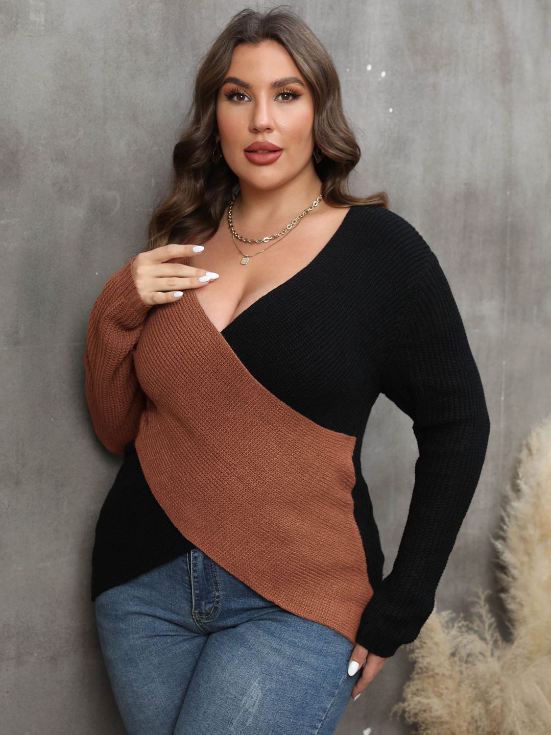 Plus Size Two-Tone Surplice Neck Sweater - AllIn Computer