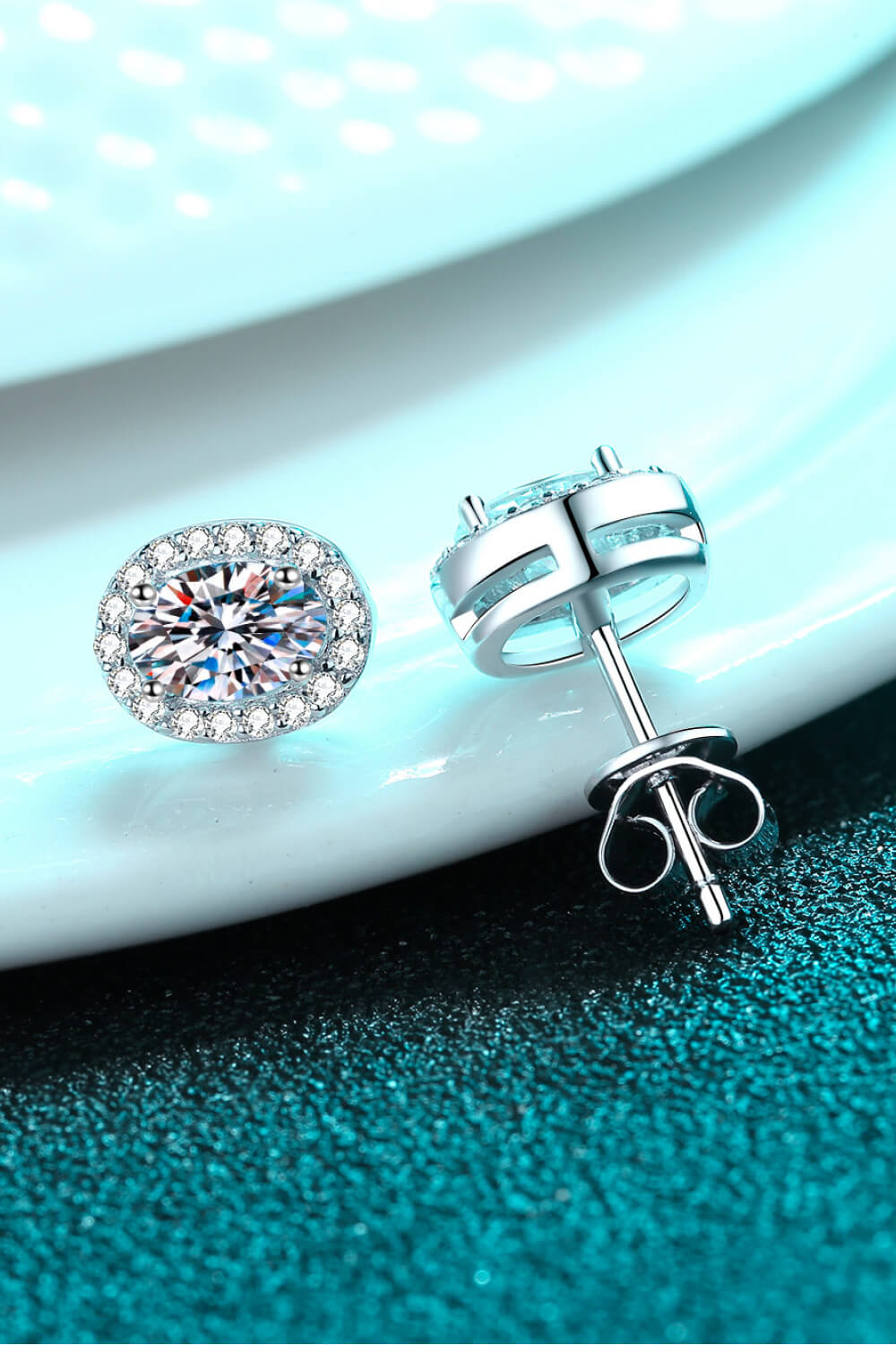 Future Style Moissanite Stud Earrings - AllIn Computer