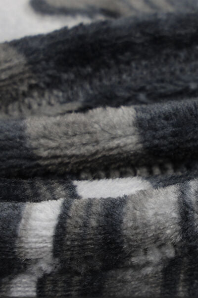 Cuddley Fleece Decorative Throw Blanket - AllIn Computer