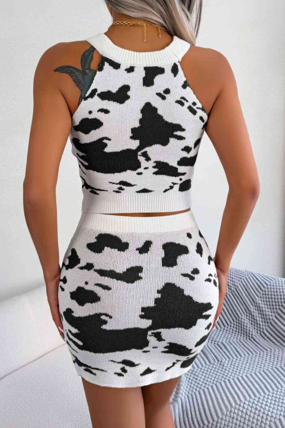 Contrast Sleeveless Knit Top and Mini Skirt Set - AllIn Computer