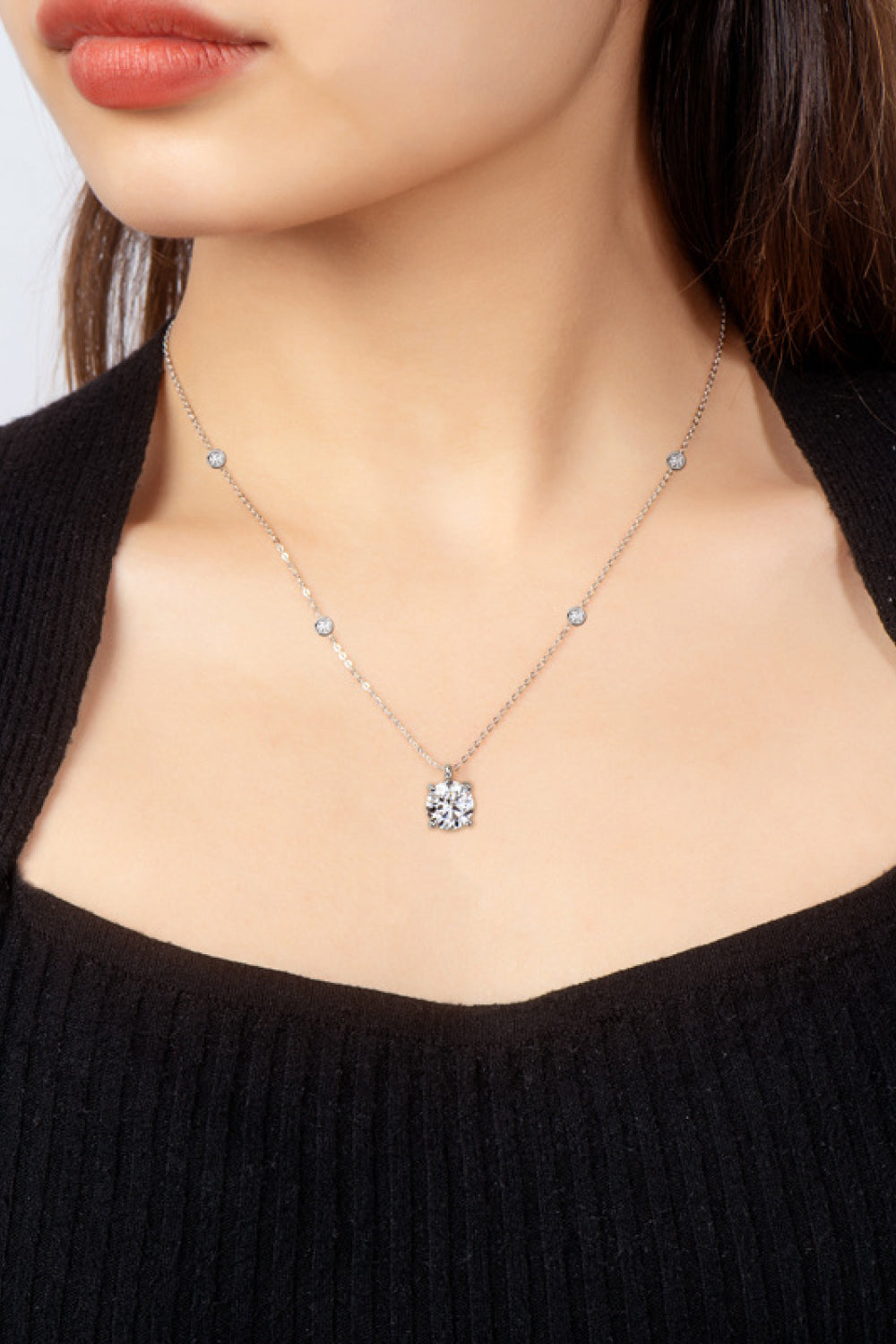 2 Carat Moissanite 4-Prong 925 Sterling Silver Necklace - AllIn Computer