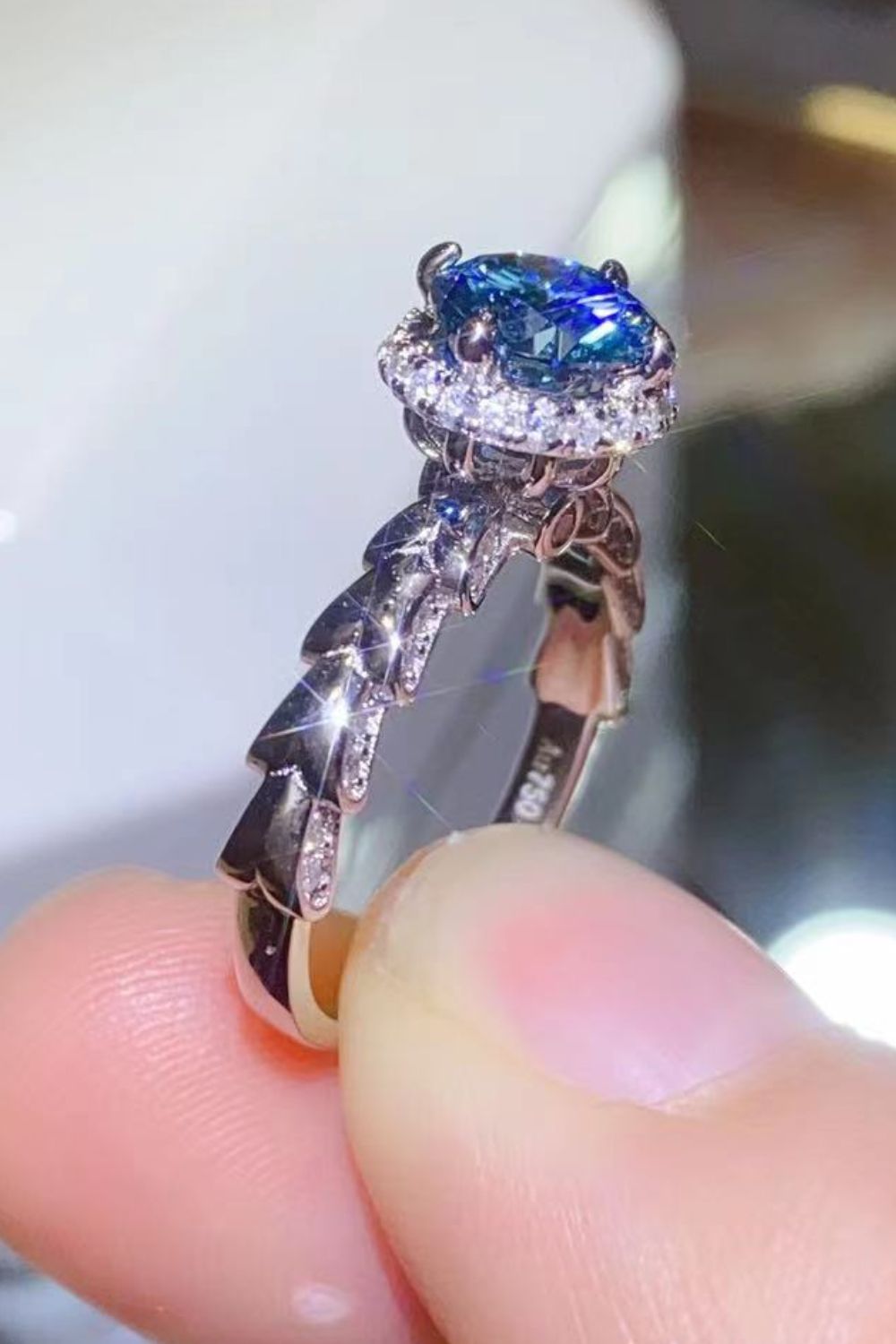 925 Sterling Silver 1 Carat Moissanite Cluster Ring - AllIn Computer