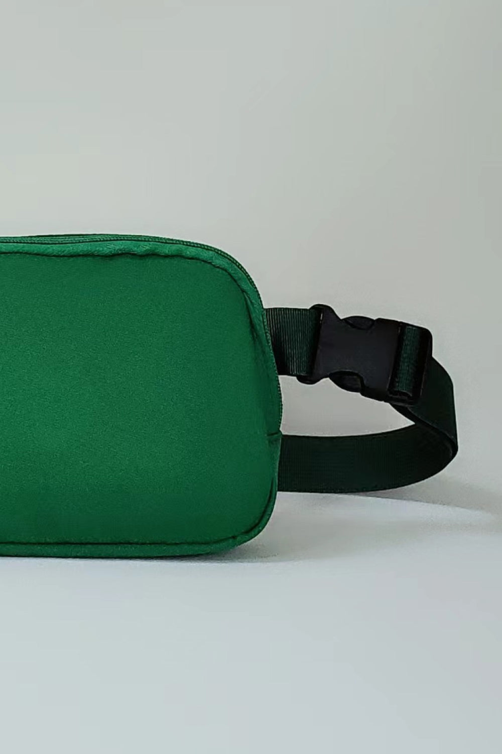 Buckle Zip Closure Fanny Pack - AllIn Computer
