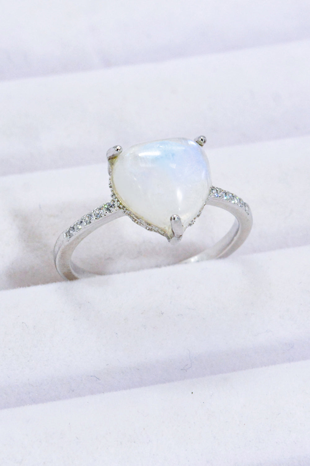 Heart-Shaped Natural Moonstone Ring - AllIn Computer