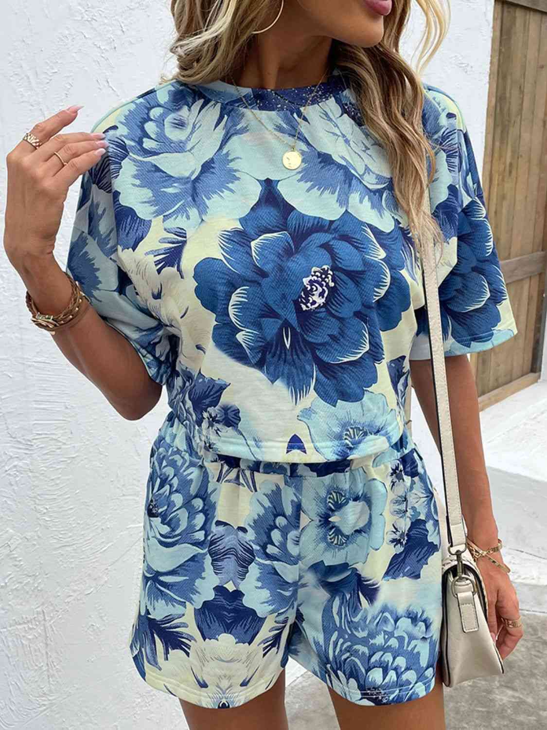 Floral Print Round Neck Dropped Shoulder Half Sleeve Top and Shorts Set - AllIn Computer