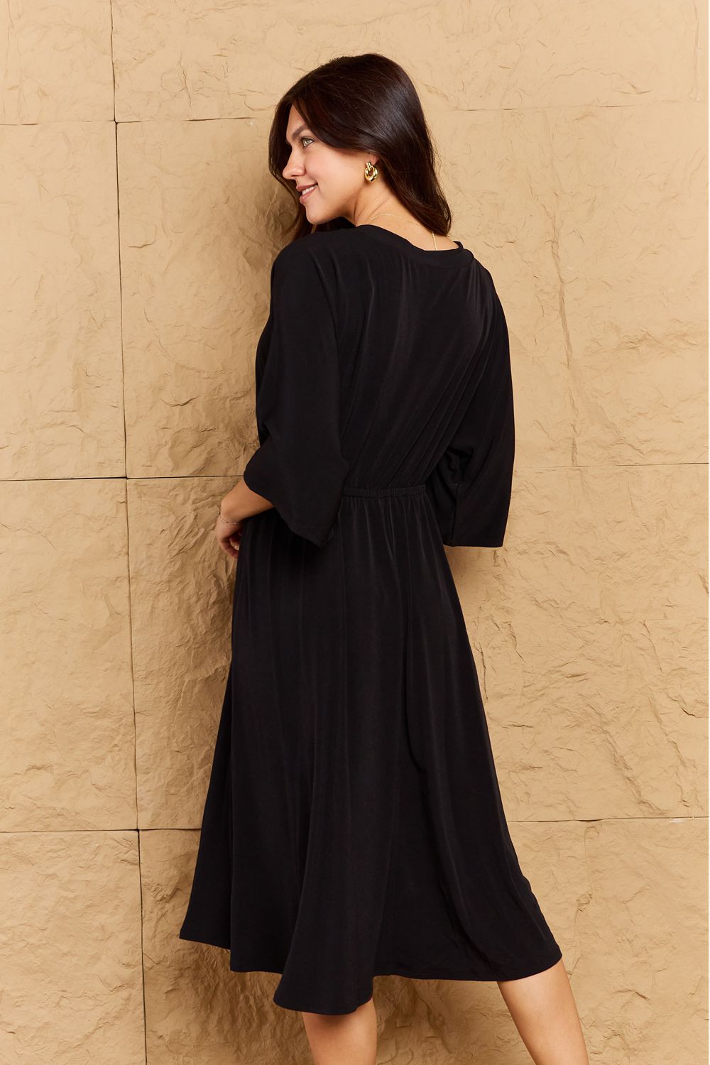 OneTheLand Make Your Move Solid Surplice Midi Dress - AllIn Computer