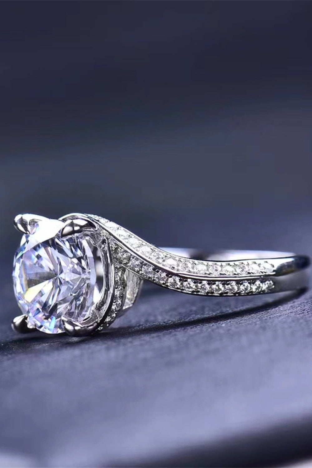 Keep Your Eyes On Me 3 Carat Moissanite Ring - AllIn Computer
