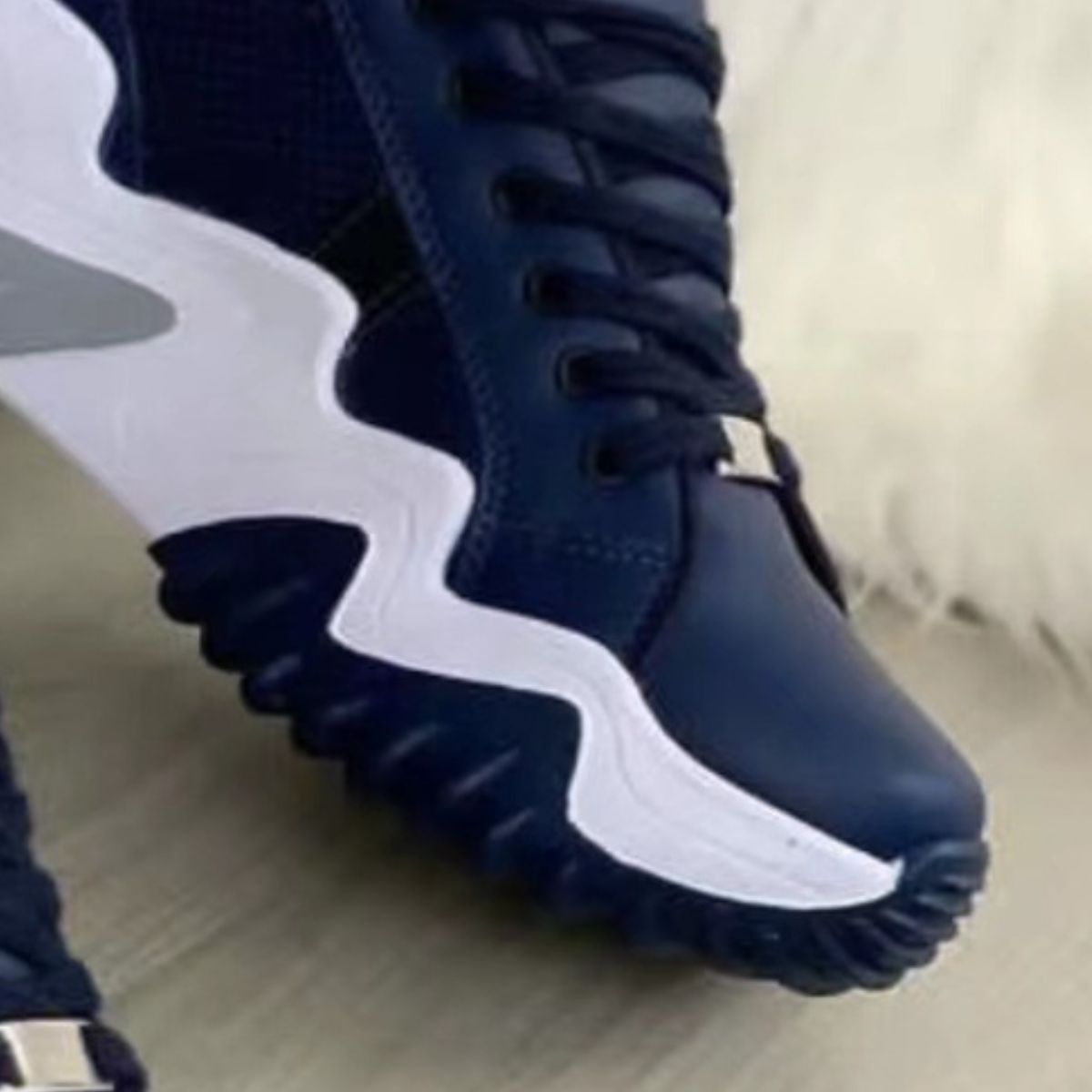 Lace-Up PU Leather Platform Sneakers - AllIn Computer