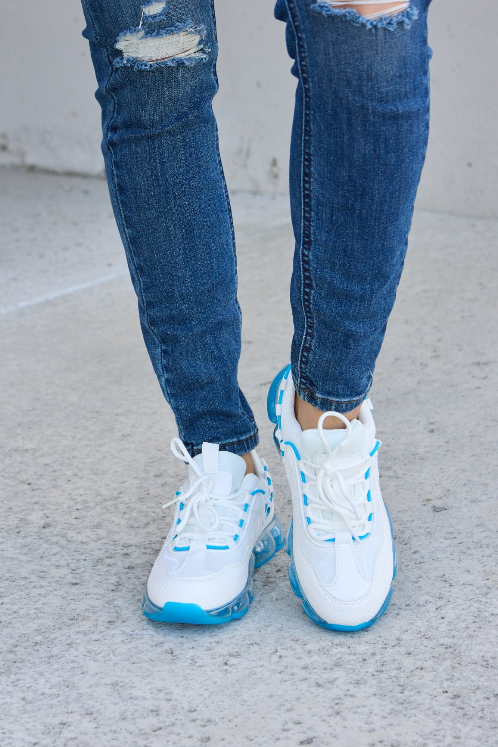 Forever Link  Lace-Up Air-Cushioned Athletic Shoes - AllIn Computer