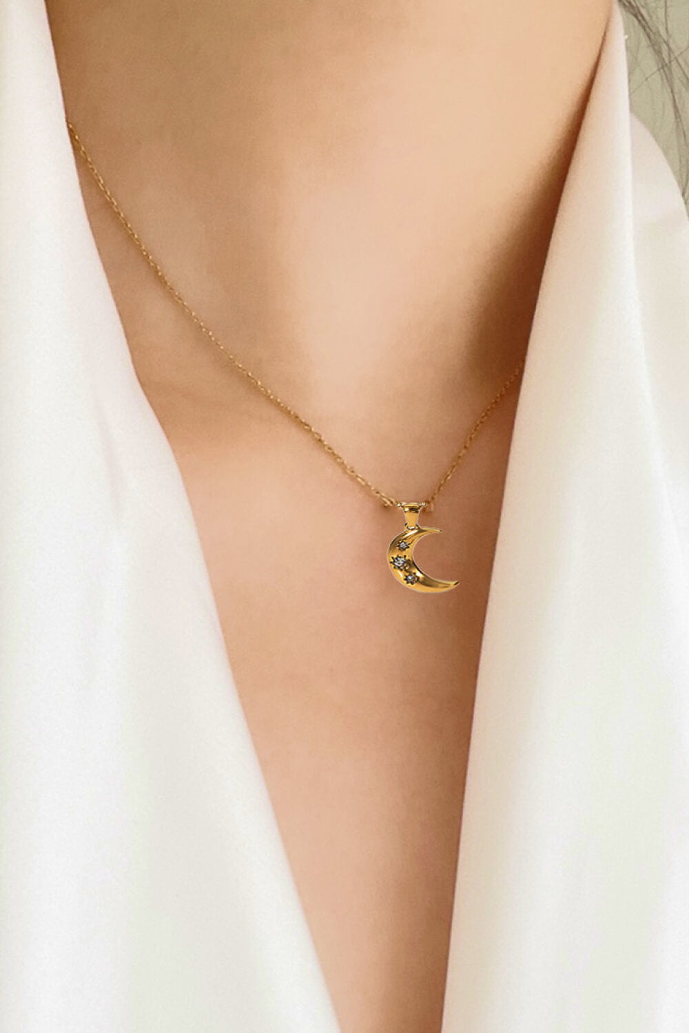 18K Gold Plated Inlaid Zircon Moon Pendant Necklace - AllIn Computer