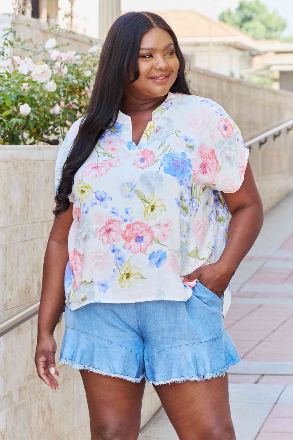 White Birch One And Only Full Size Short Sleeve Floral Print Top - AllIn Computer