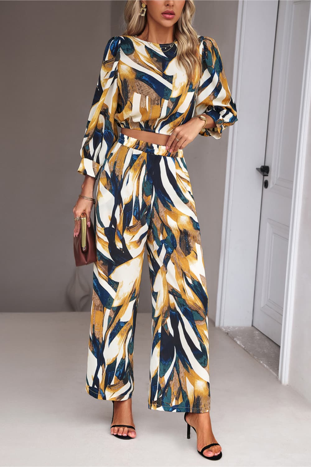 Printed Cropped Top and Pants Set - AllIn Computer