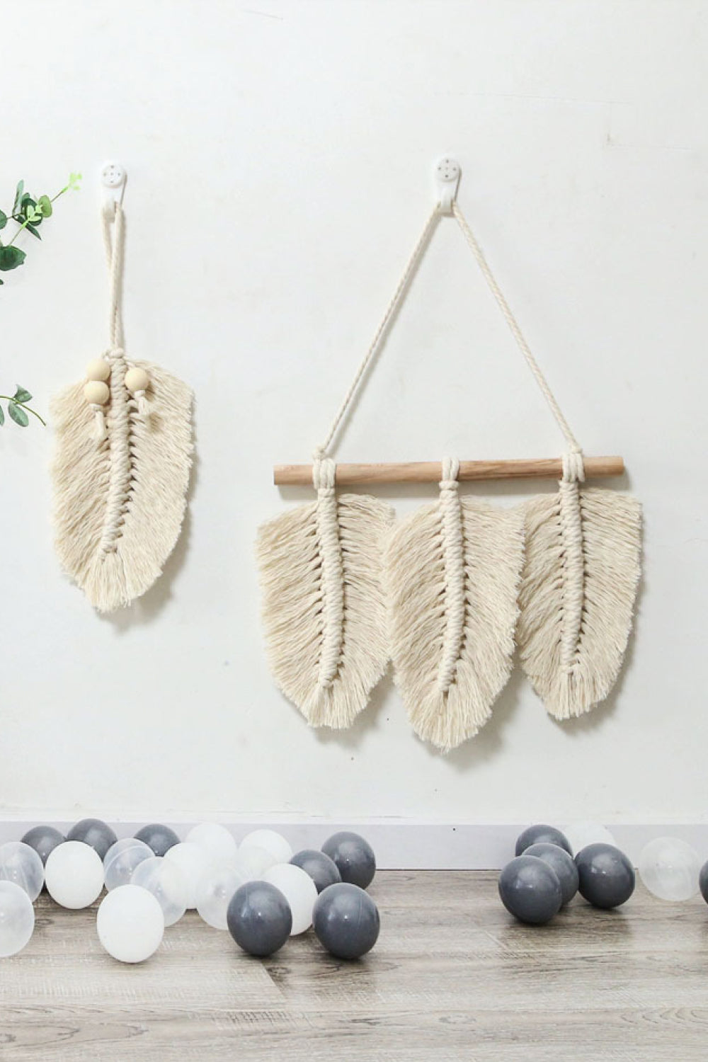 Feathered Hanging Wall Piece - AllIn Computer