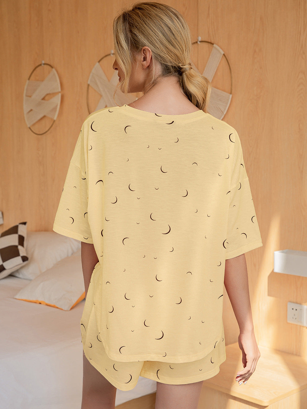 Moon Print T-Shirt and Shorts Lounge Set - AllIn Computer