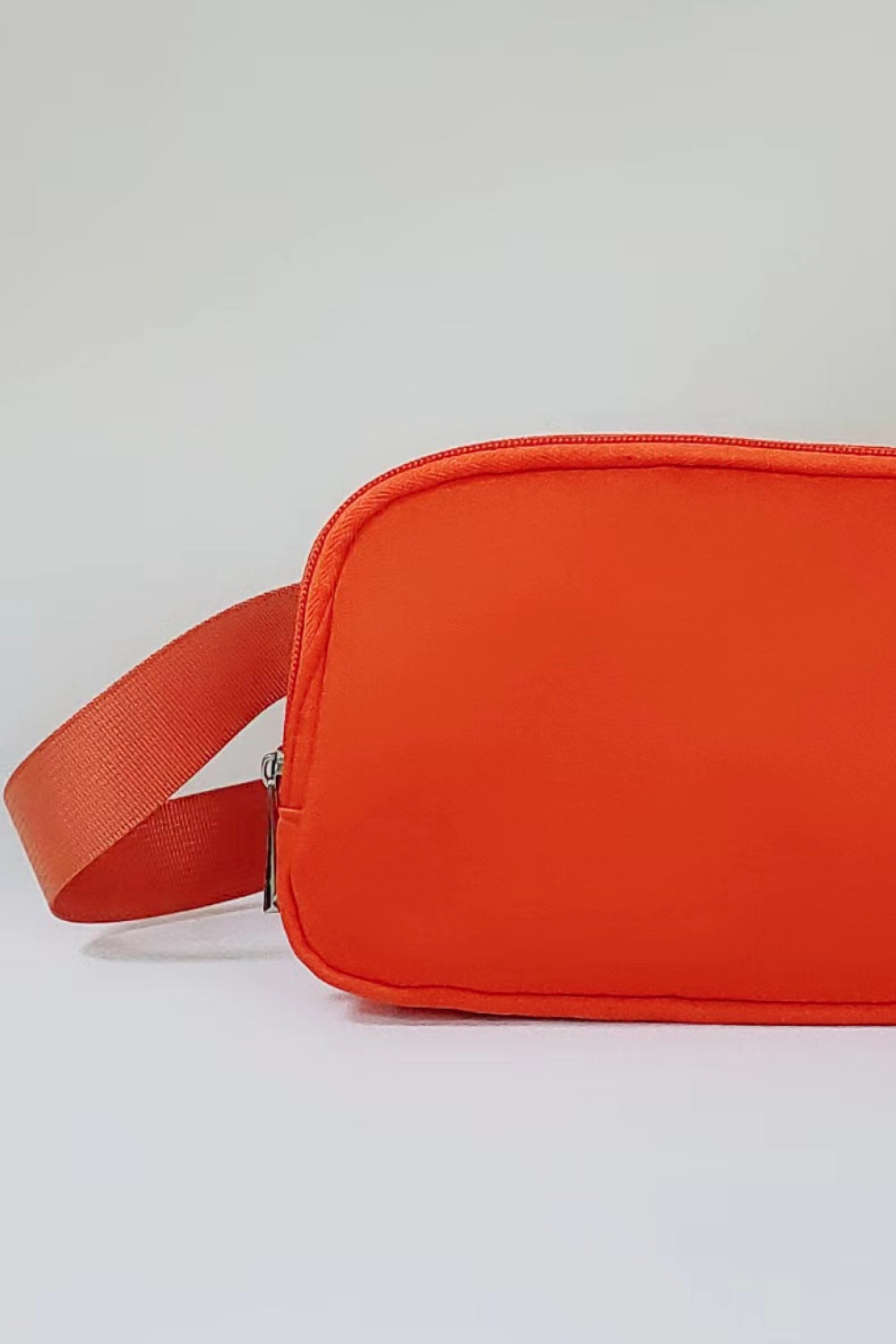 Buckle Zip Closure Fanny Pack - AllIn Computer