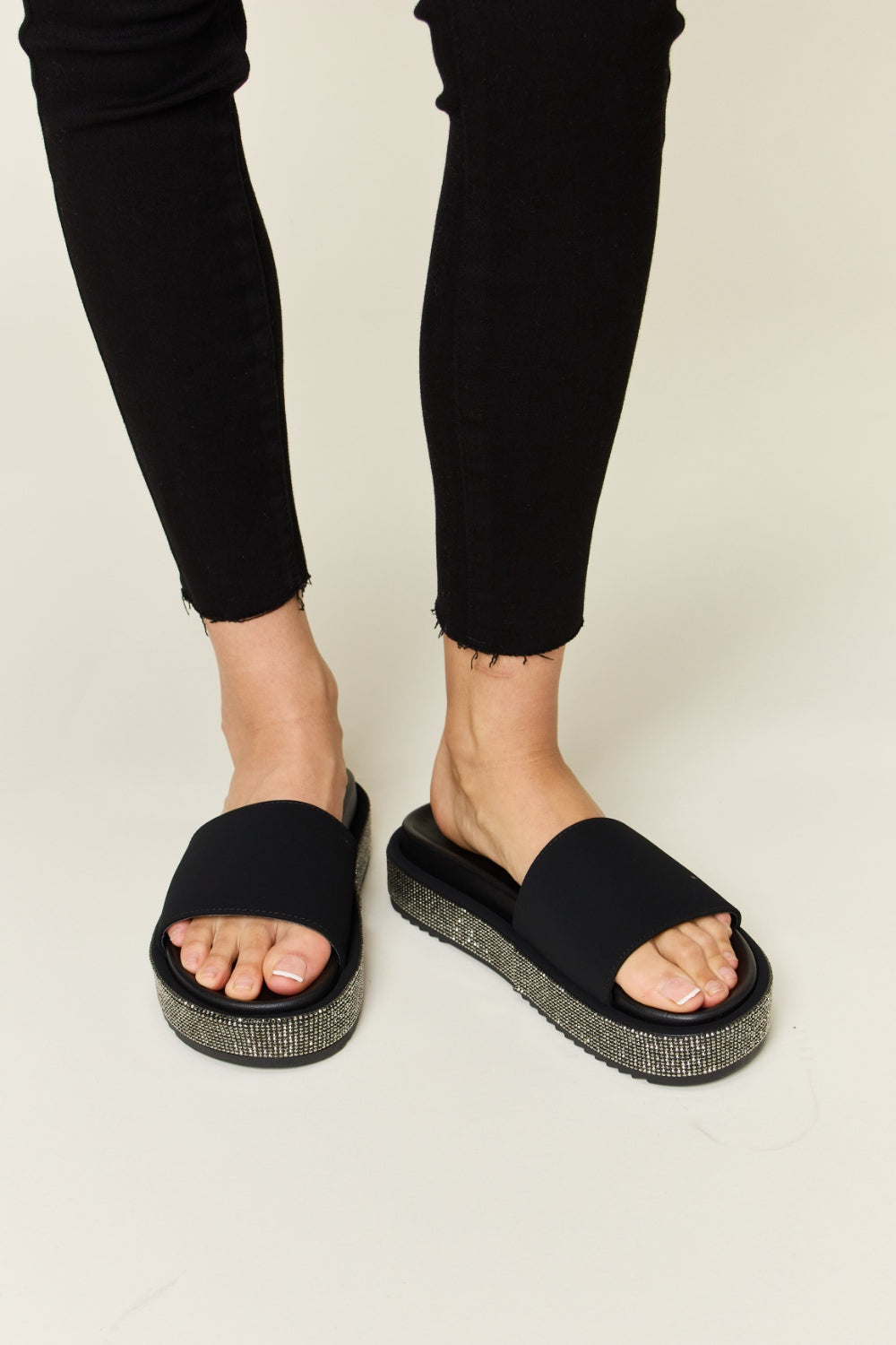 Forever Link Open Toe Rhinestone Platform Sandals - AllIn Computer