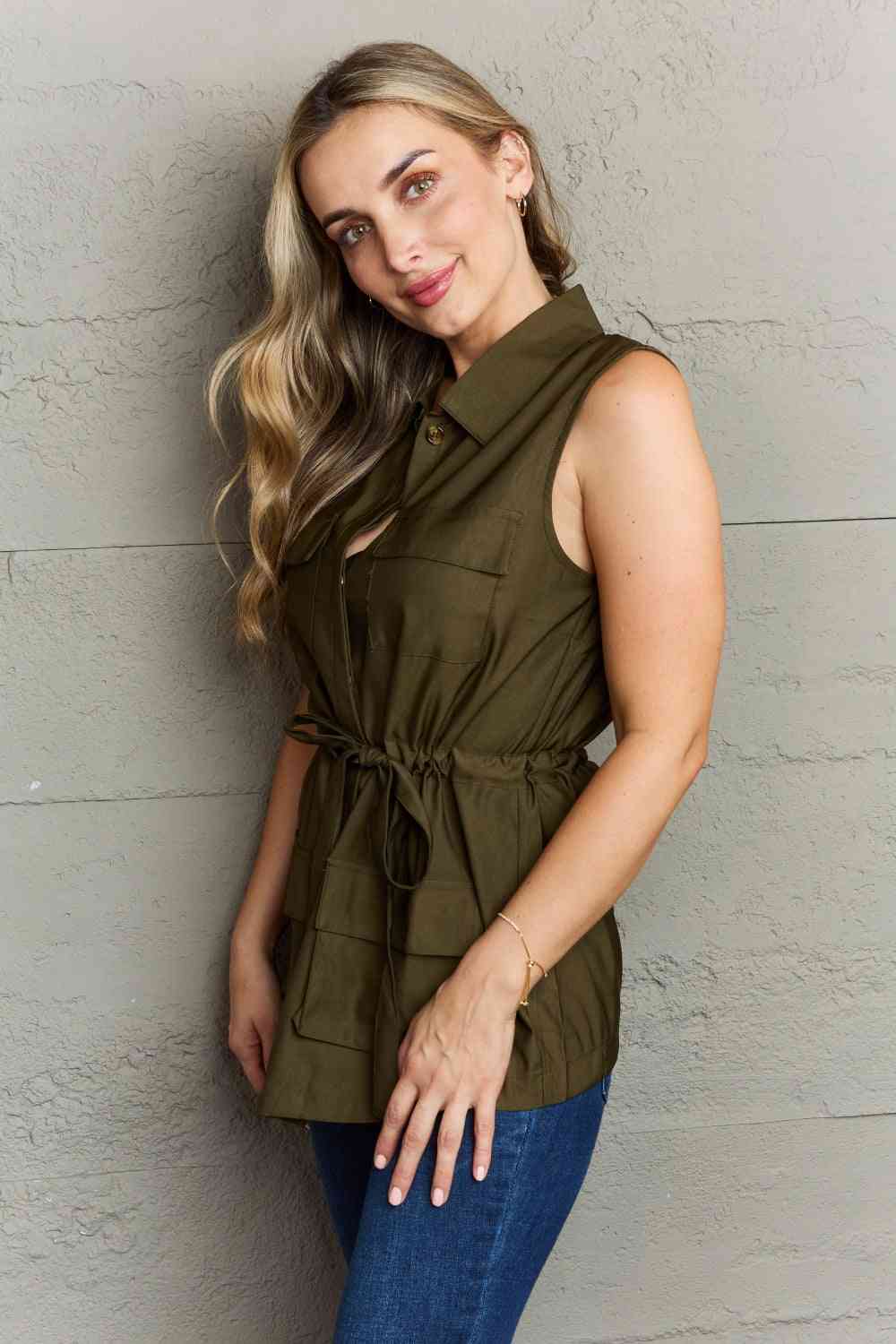 Ninexis Follow The Light Sleeveless Collared Button Down Top - AllIn Computer