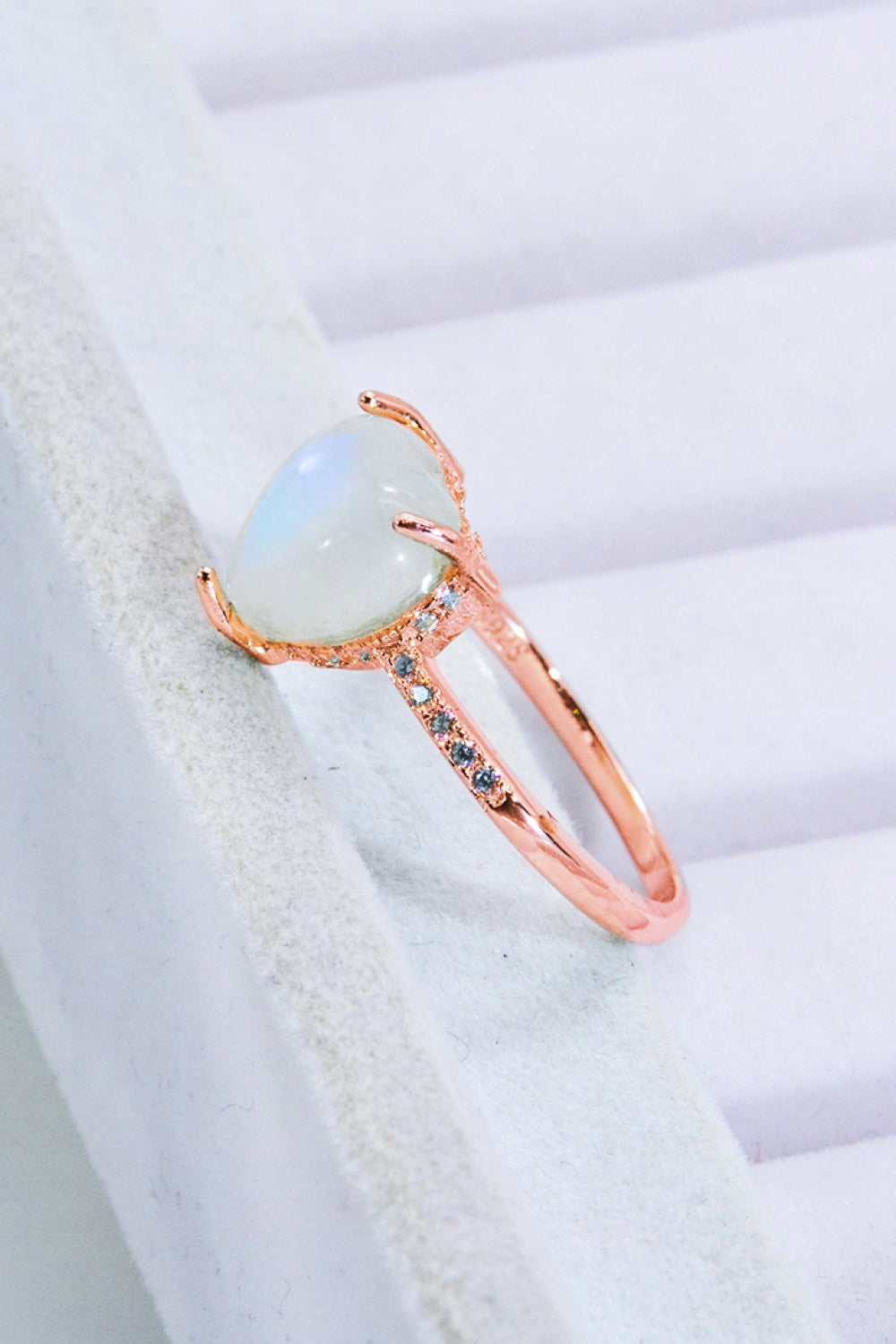 Heart-Shaped Natural Moonstone Ring - AllIn Computer