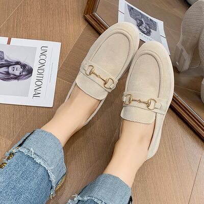 Metal Buckle Flat Sneakers - AllIn Computer
