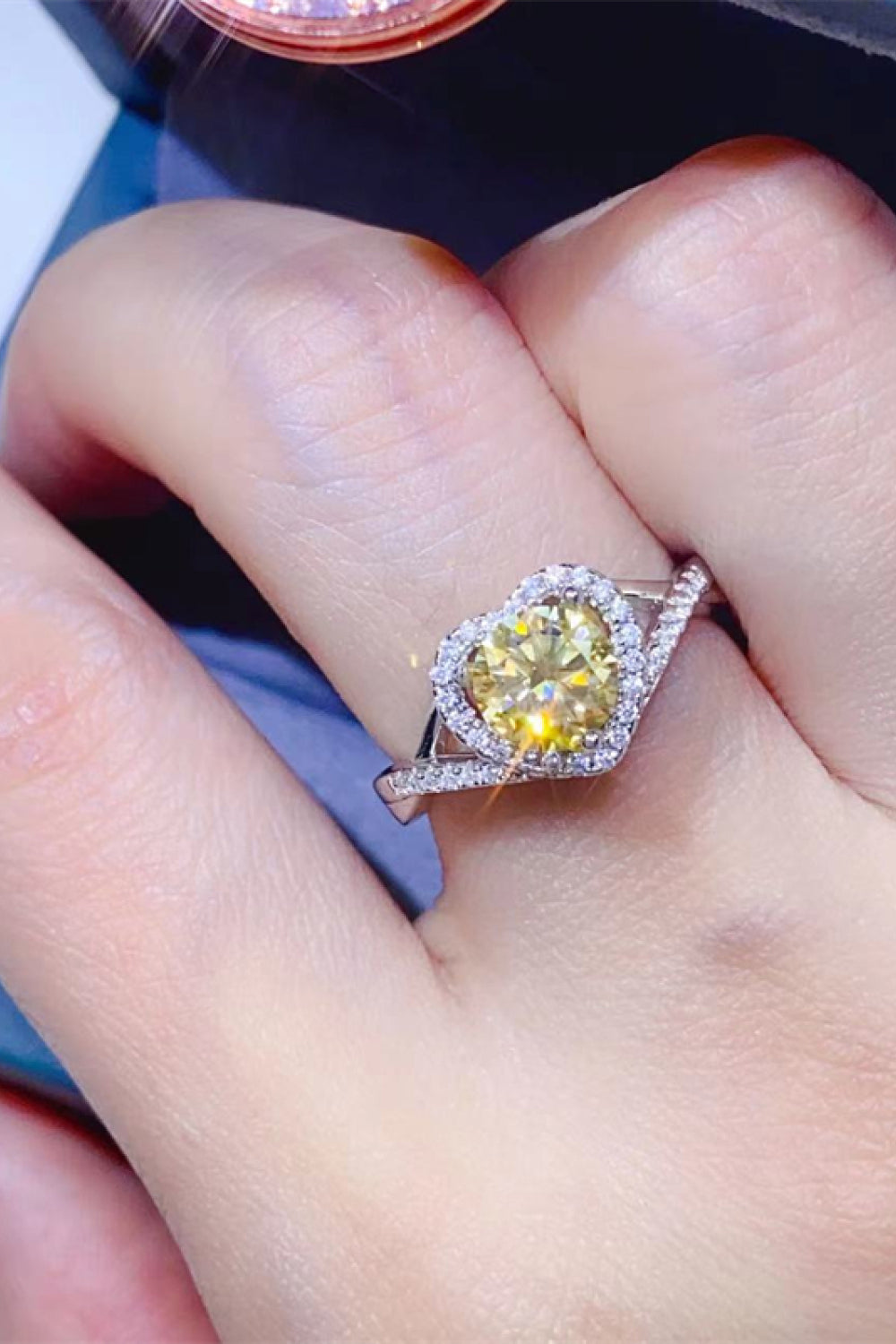 Adored 1 Carat Moissanite 925 Sterling Silver Heart Ring - AllIn Computer