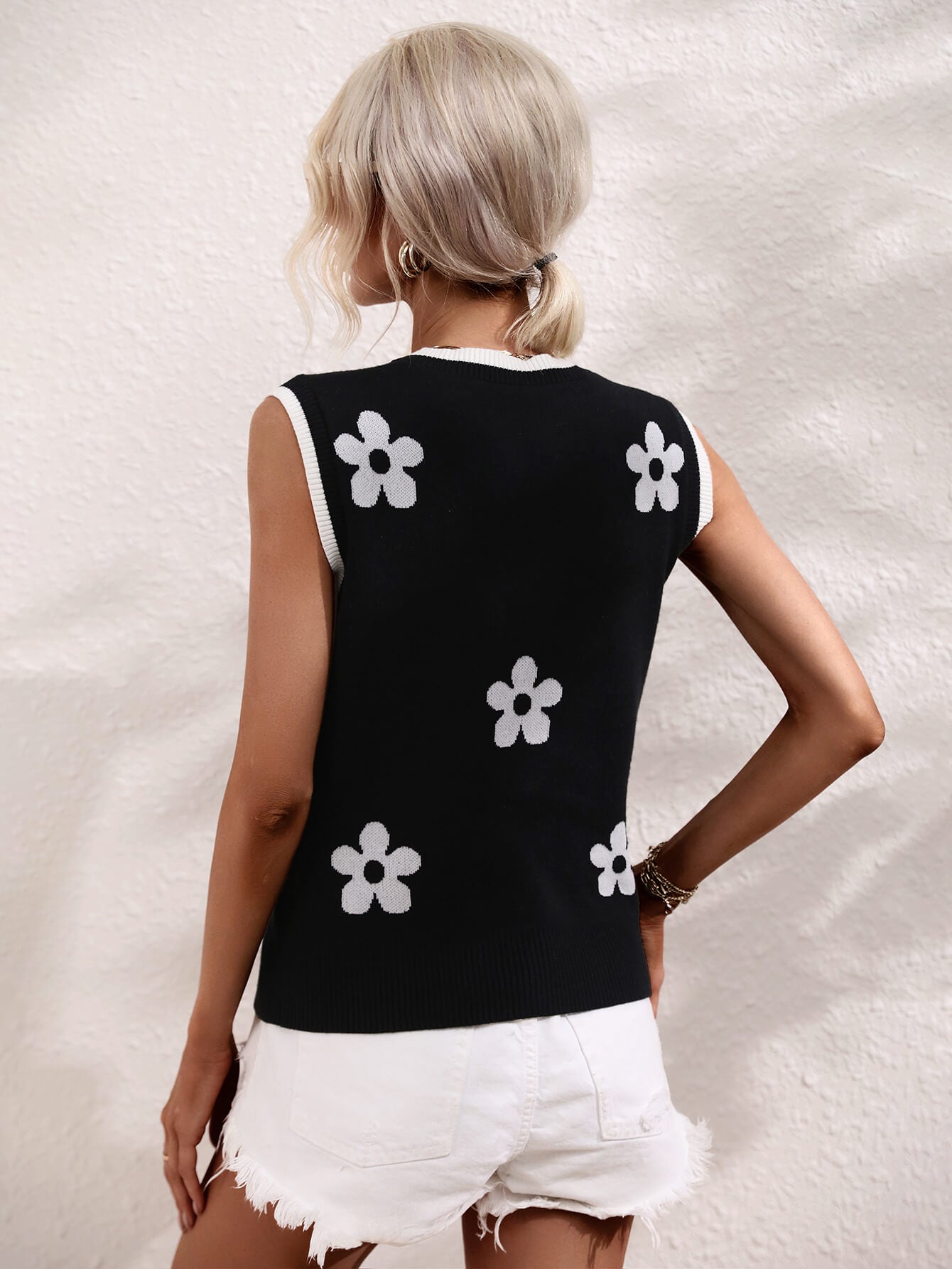 Floral Contrast Ribbed Trim Sweater Vest - AllIn Computer