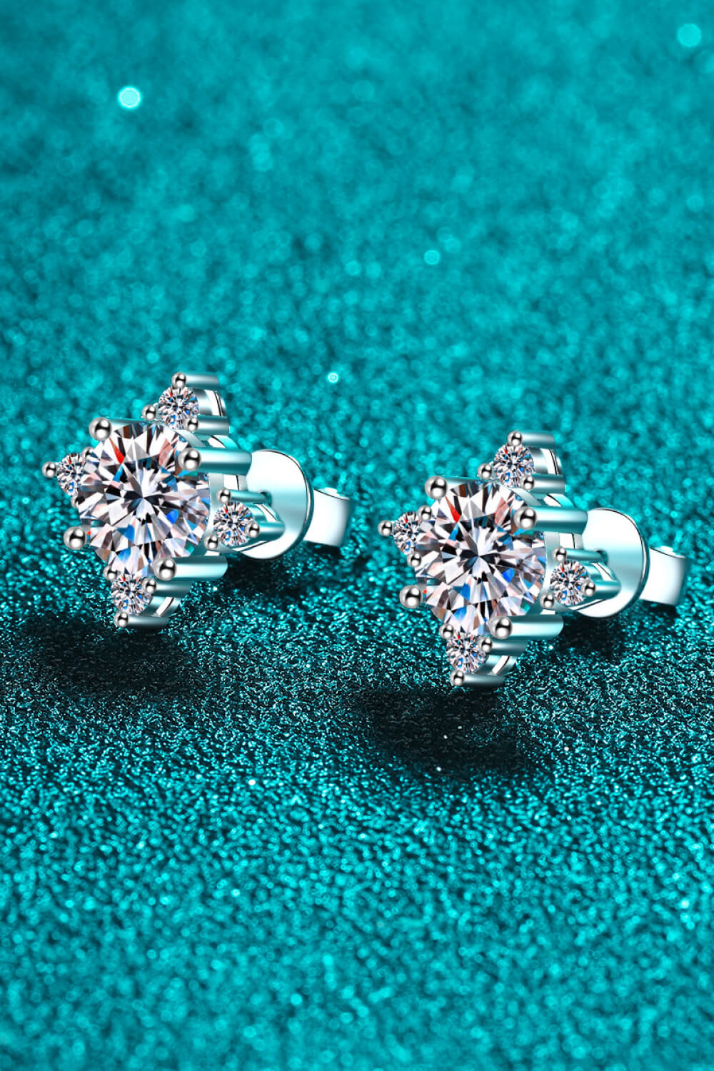 Four Leaf Clover 2 Carat Moissanite Stud Earrings - AllIn Computer