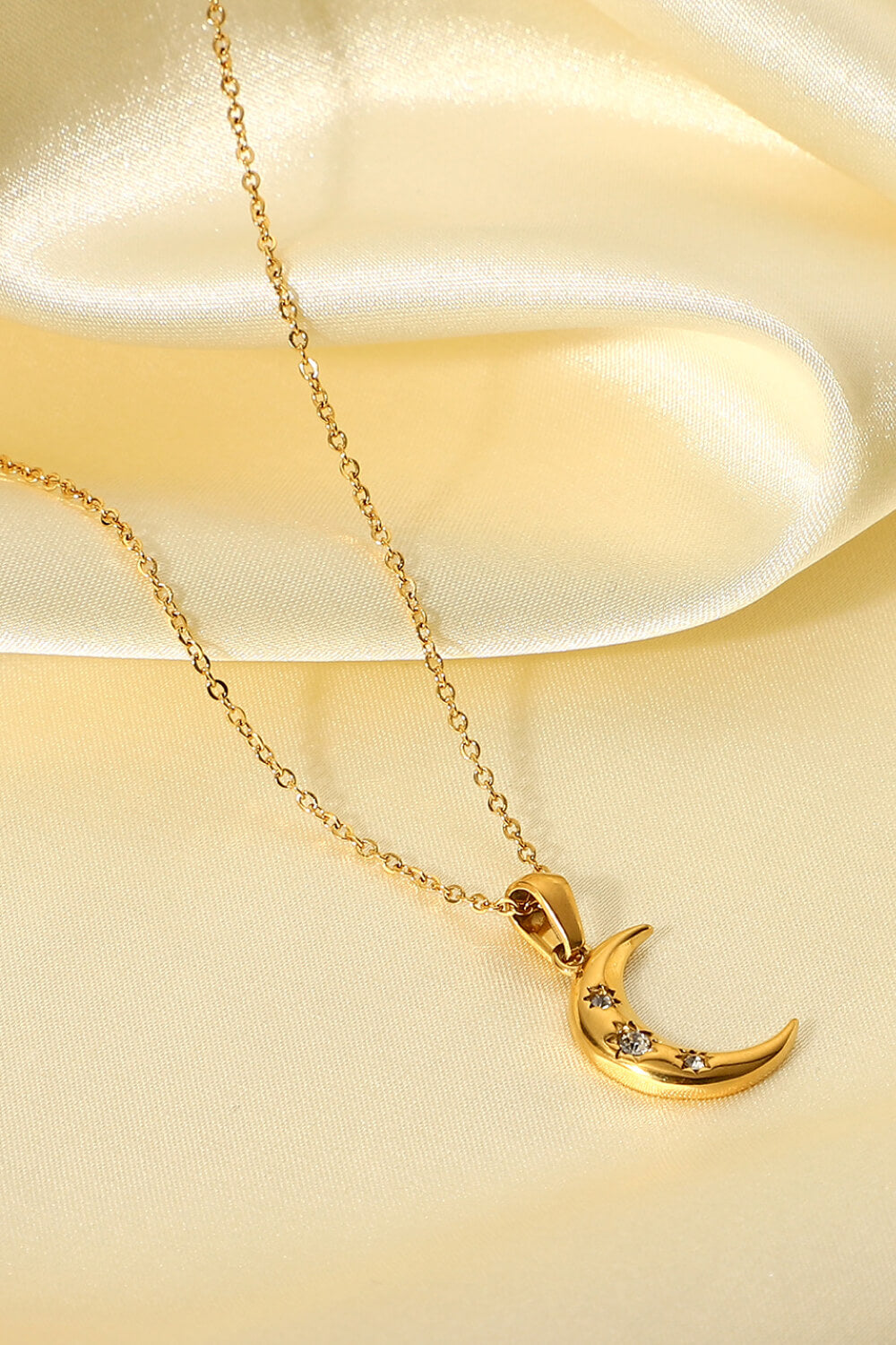 18K Gold Plated Inlaid Zircon Moon Pendant Necklace - AllIn Computer