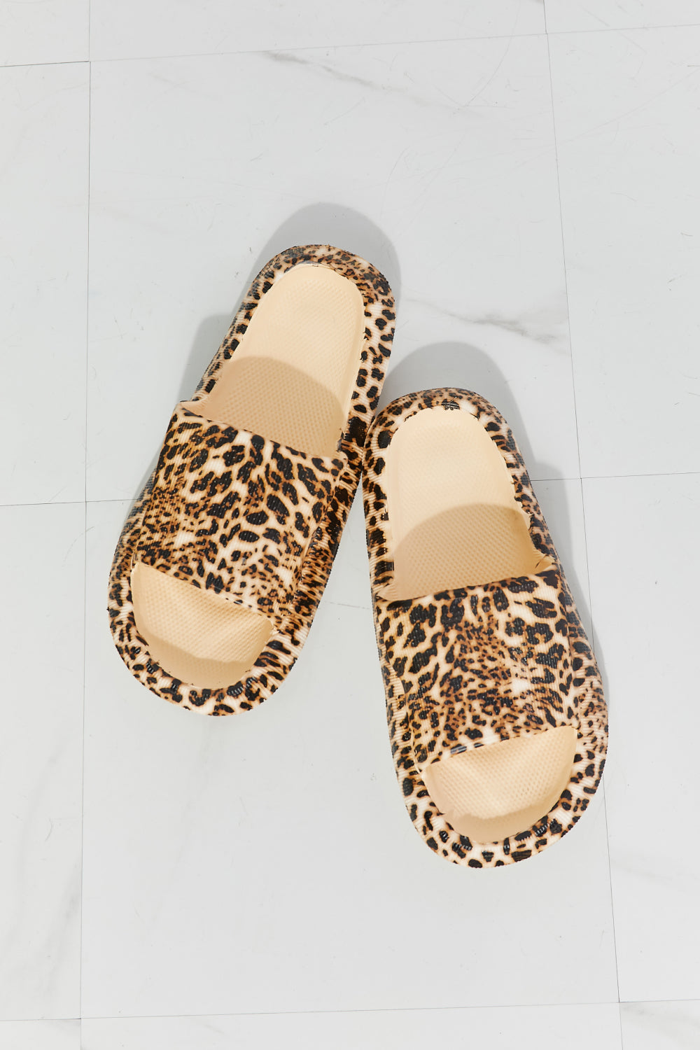 MMShoes Arms Around Me Open Toe Slide in Leopard - AllIn Computer